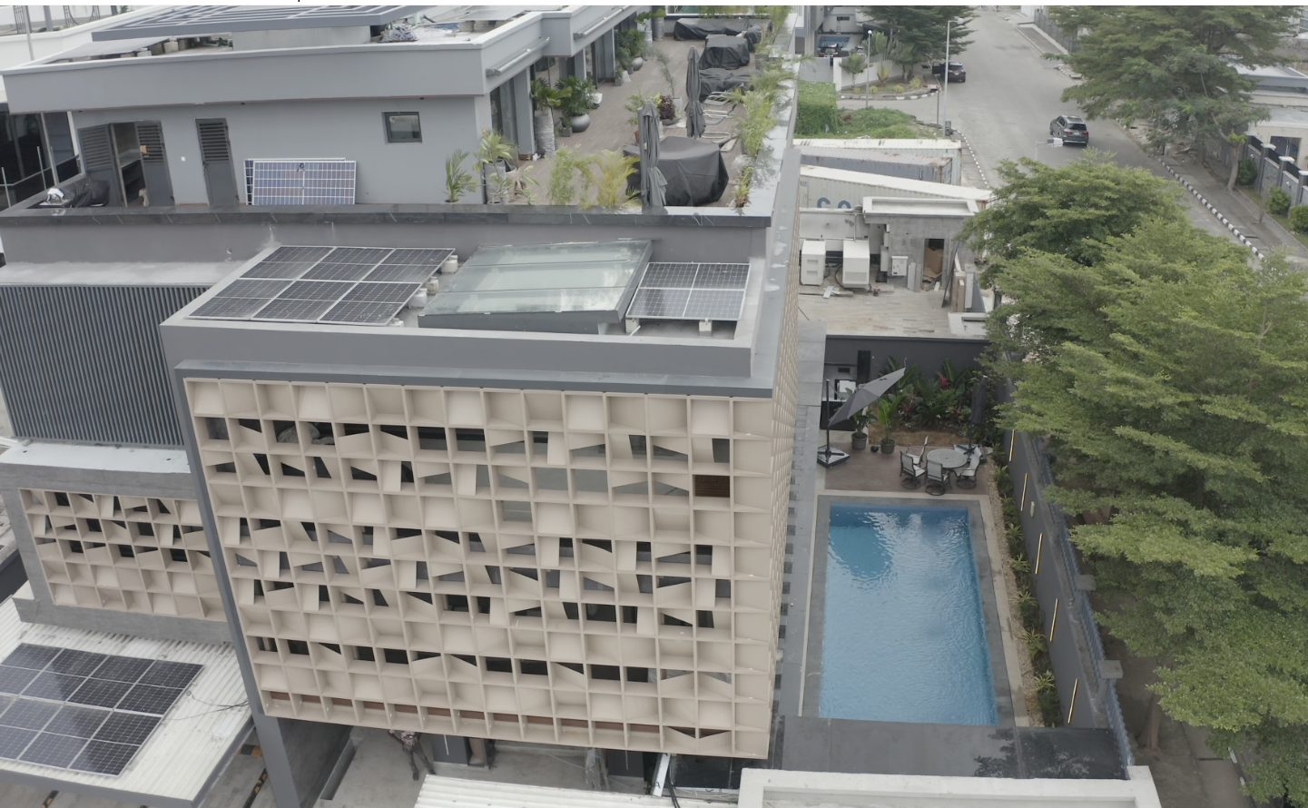BAYBAN — The pool court